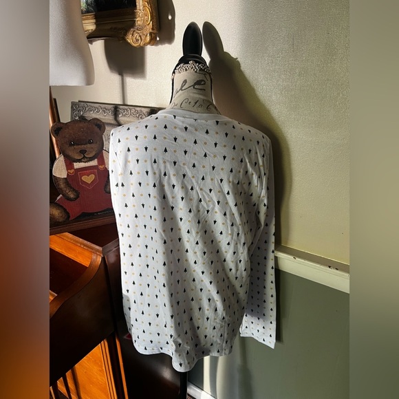 ❤️ Women’s Holiday Christmas Trees Long Sleeve Tee NWT Size XXL - Picture 3 of 5